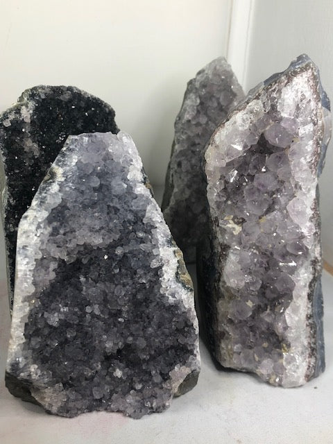 Amethyst Drusenstück groß & freistehend, gute Qualität