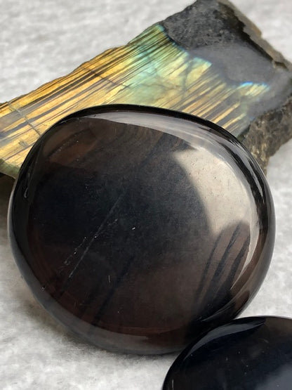 Lamellen Obsidian oder Labradorit Handschmeichler Obsidian