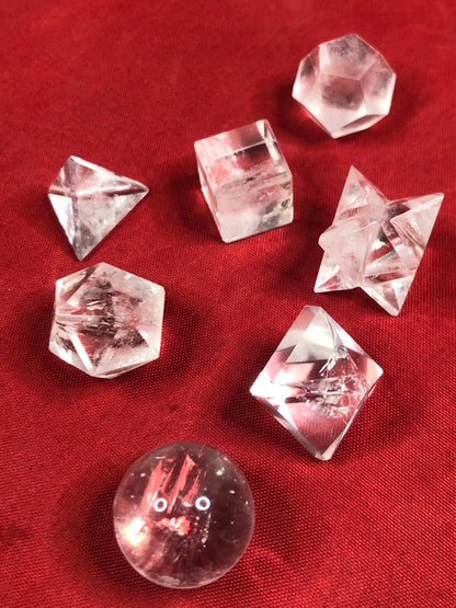 Heilige Geometrie Platonische Körper in bester Qualität Bergkristall, Amethyst oder 7 Chakra Set